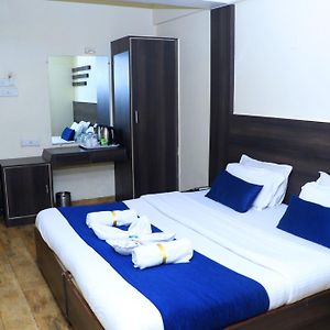 Hotel Alka Residency