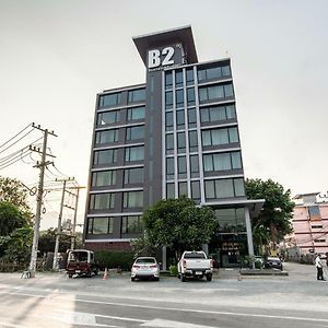 B2 Black Business And Budget Hotel